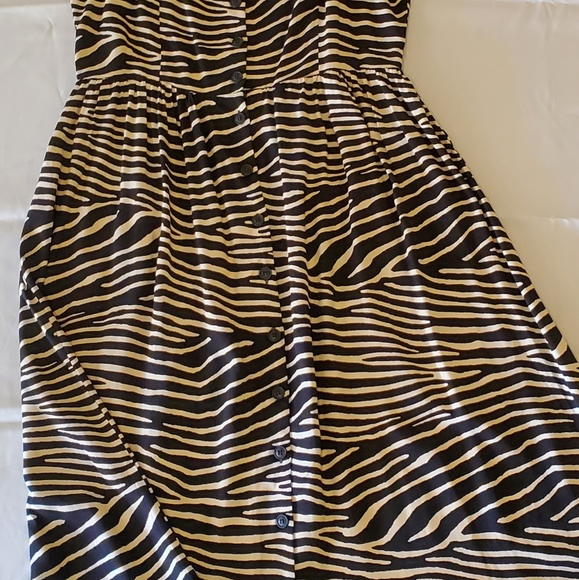H&M Dress zebra print midi NWT - Picture 6 of 8